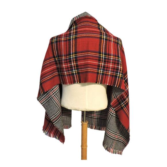 Steve Madden Reversible Scarf Houndstooth Plaid One Size - Picture 2 of 6